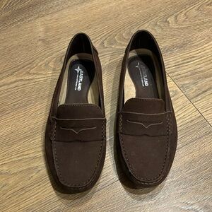 Eastland women’s  Brown Loafers